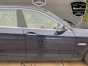 BMW 5 serie 530i 24V TwinPower Turbo Samochód złomowany (2013, Niebieski)