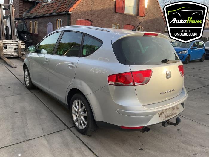 Seat Altea XL 1.8 TFSI 16V Samochód złomowany (2011, Szary)