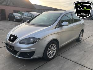 Seat Altea XL 1.8 TFSI 16V Samochód złomowany (2011, Szary)