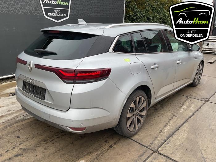Renault Megane IV Estate 1.3 TCE 160 16V Épave (2022, Gris)