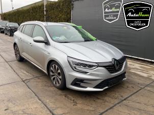 Renault Megane IV Estate 1.3 TCE 160 16V Épave (2022, Gris)