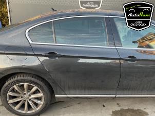 Volkswagen Passat 2.0 TDI BiTurbo 16V 4Motion Épave (2018, Gris)