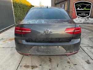 Volkswagen Passat 2.0 TDI BiTurbo 16V 4Motion Épave (2018, Gris)