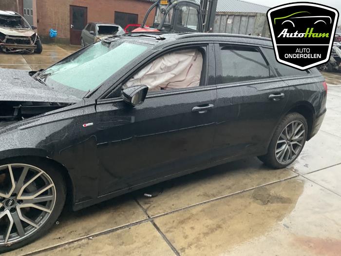 Audi A6 Avant 3.0 V6 24V 50 TDI Mild Hybrid Quattro Épave (2019, Noir)