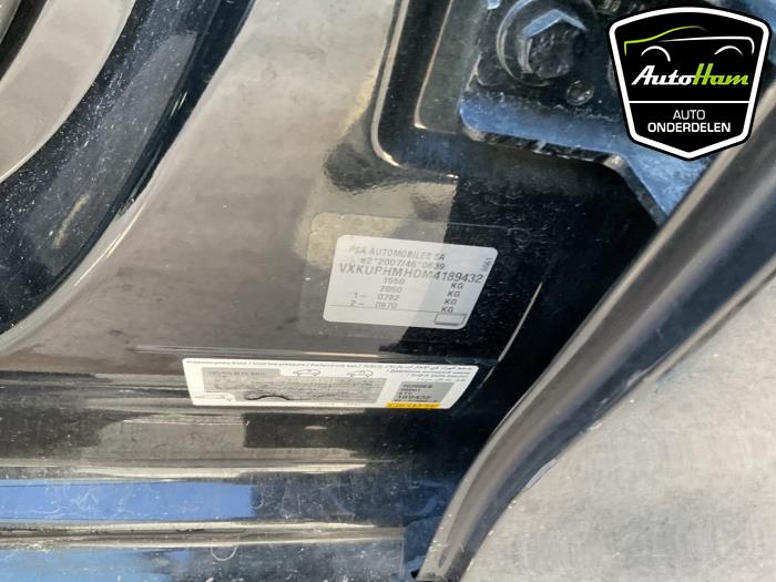 Opel Corsa F 1.2 12V 75 Épave (2021, Noir)