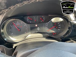 Opel Corsa F 1.2 12V 75 Épave (2021, Noir)