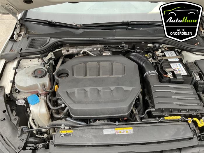 Volkswagen Golf VIII 2.0 TSI R 16V 4Motion Épave (2021, Blanc)