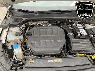 Volkswagen Golf VIII 2.0 TSI R 16V 4Motion Épave (2021, Blanc)