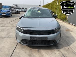 Opel Corsa F 1.2 Turbo 12V 100 Hybrid Épave (2024, Gris)