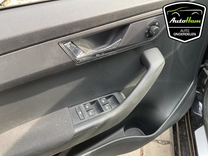 Skoda Fabia III Combi 1.0 TSI 12V Épave (2018, Noir)