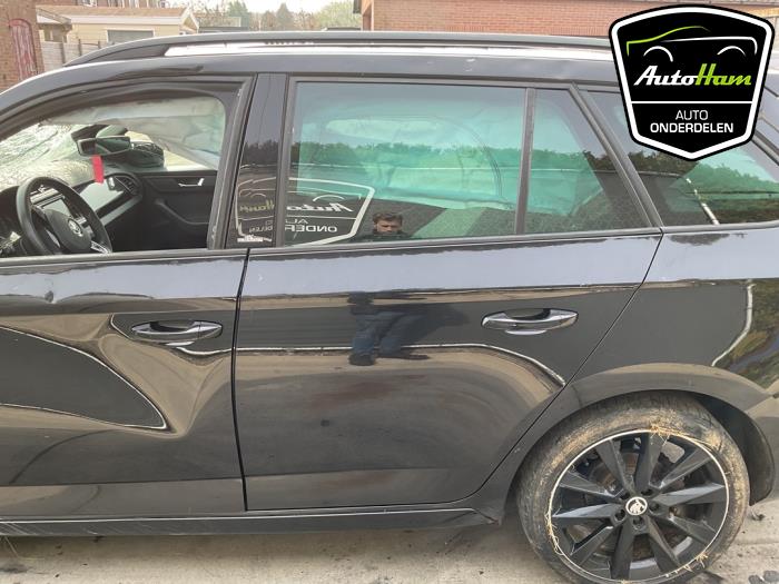 Skoda Fabia III Combi 1.0 TSI 12V Épave (2018, Noir)