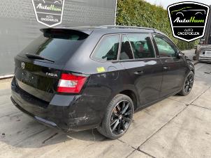 Skoda Fabia III Combi 1.0 TSI 12V Épave (2018, Noir)