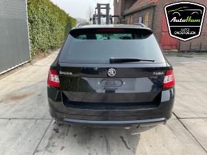 Skoda Fabia III Combi 1.0 TSI 12V Épave (2018, Noir)