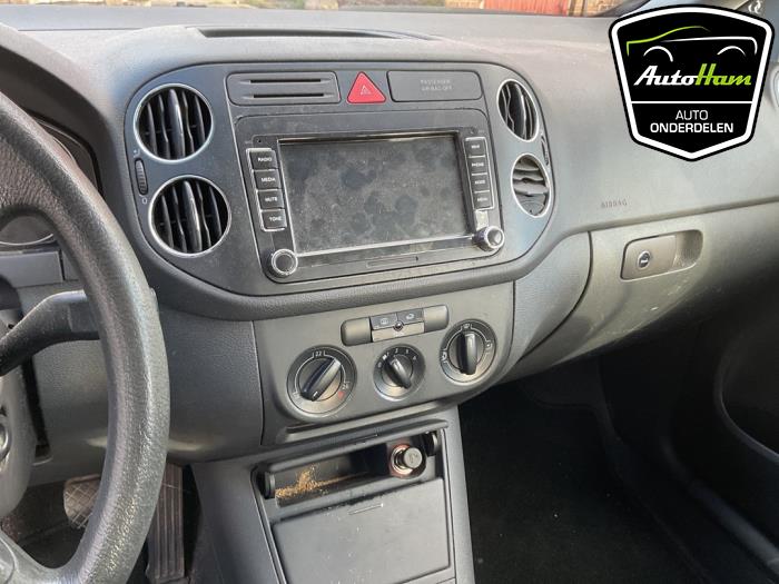 Volkswagen Golf Plus 1.6 FSI 16V Épave (2006, Noir)