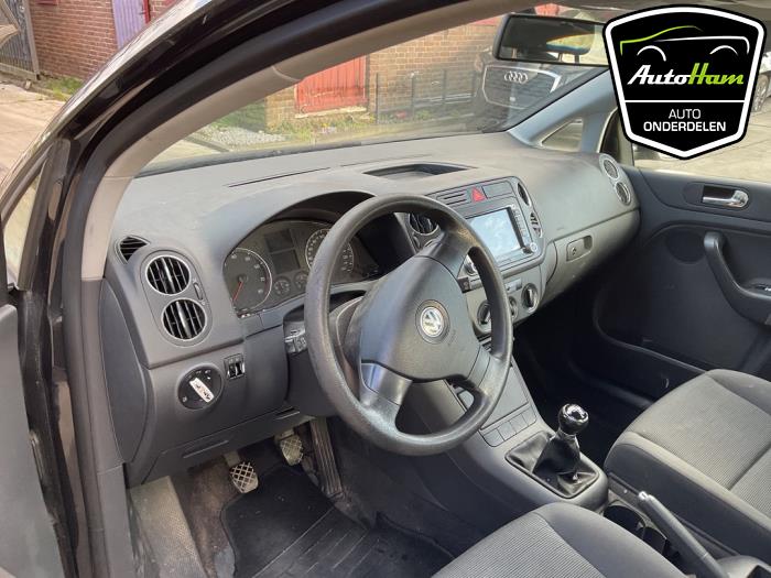 Volkswagen Golf Plus 1.6 FSI 16V Épave (2006, Noir)