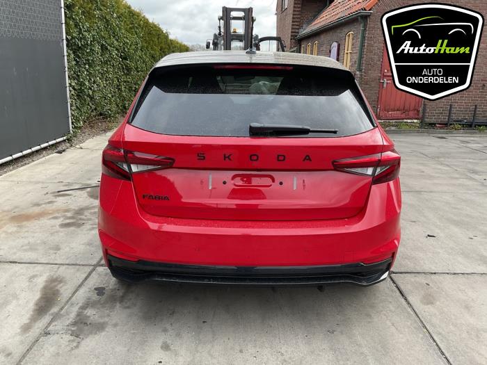 Skoda Fabia IV 1.0 TSI 12V Épave (2026, Rouge, Noir)