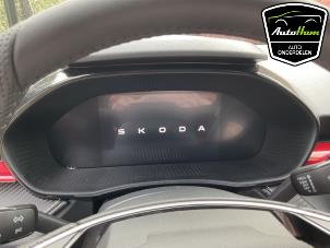 Skoda Fabia IV 1.0 TSI 12V Épave (2026, Rouge, Noir)