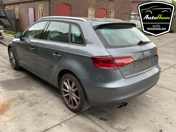 Audi A3 Sportback 1.4 TFSI 16V Samochód złomowany (2013, Szary)