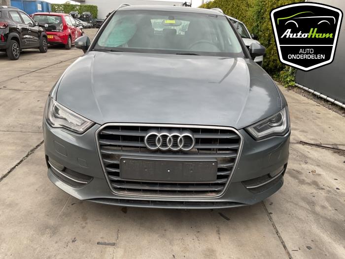 Audi A3 Sportback 1.4 TFSI 16V Samochód złomowany (2013, Szary)