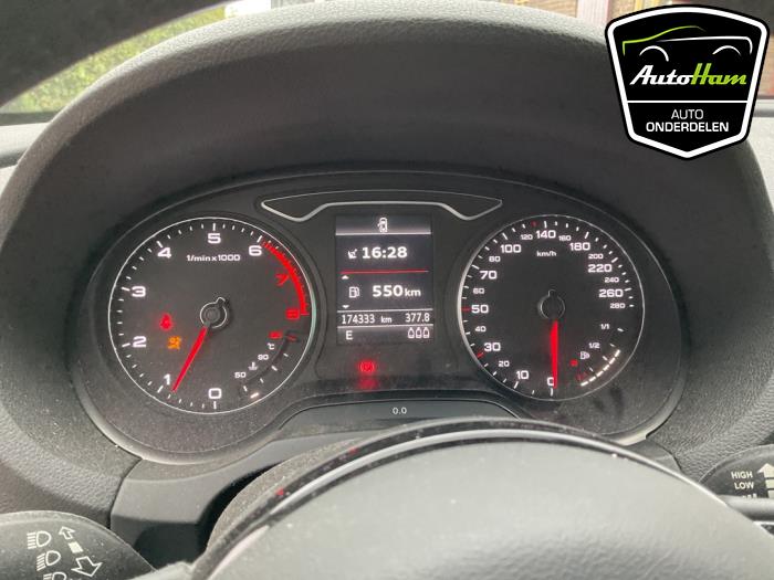 Audi A3 Sportback 1.4 TFSI 16V Samochód złomowany (2013, Szary)
