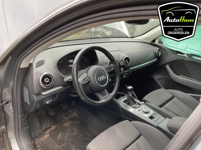 Audi A3 Sportback 1.4 TFSI 16V Samochód złomowany (2013, Szary)