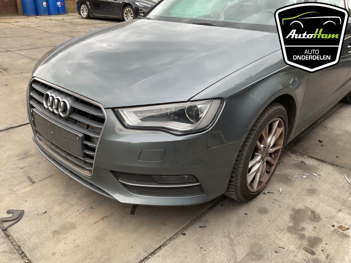 Audi A3 Sportback 1.4 TFSI 16V Samochód złomowany (2013, Szary)