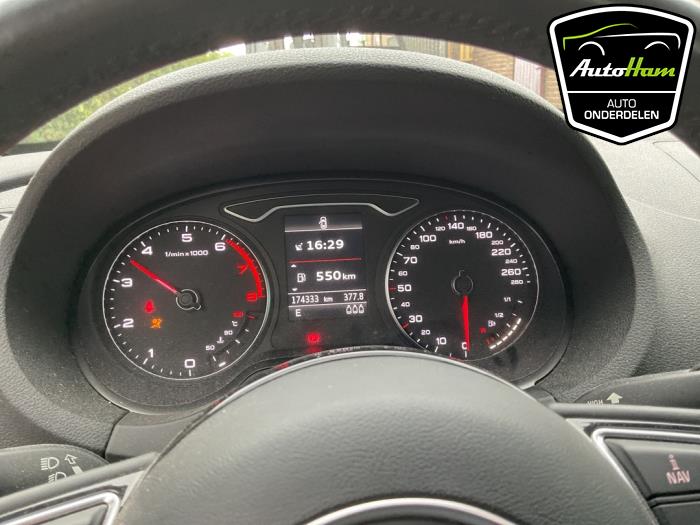 Audi A3 Sportback 1.4 TFSI 16V Samochód złomowany (2013, Szary)