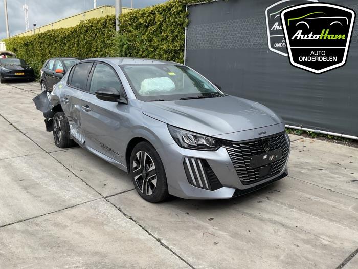 Peugeot 208 II 1.2 Hybrid 100 Vehículo de desguace (2024, Gris)