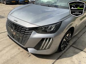 Peugeot 208 II 1.2 Hybrid 100 Vehículo de desguace (2024, Gris)