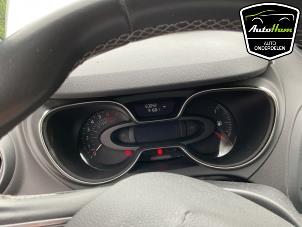 Renault Captur I 1.2 TCE 16V EDC Épave (2018, Blanc)