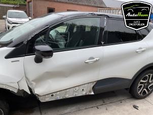 Renault Captur I 1.2 TCE 16V EDC Épave (2018, Blanc)