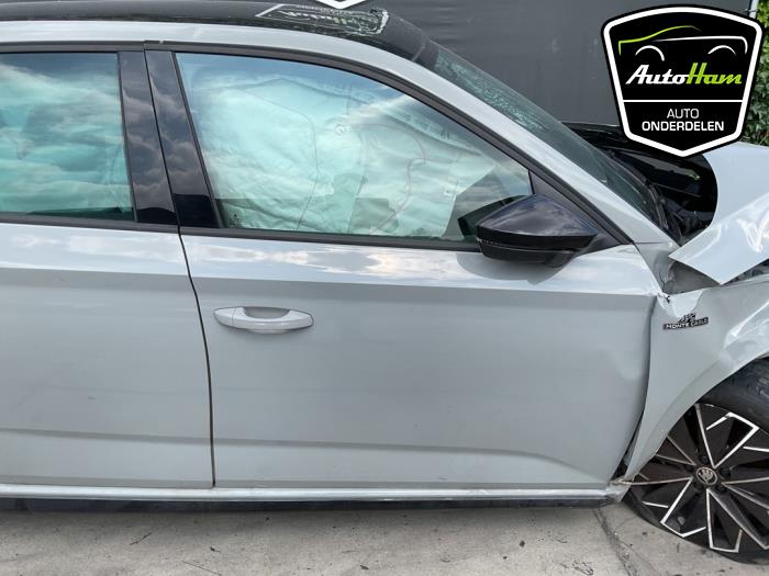 Skoda Scala 1.5 TSI Samochód złomowany (2023, Szary)