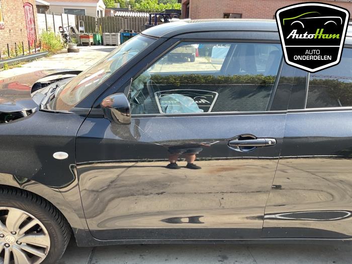 Suzuki Swift 1.2 Dual Jet 16V SHVS Épave (2021, Noir)