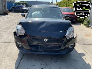Suzuki Swift 1.2 Dual Jet 16V SHVS Épave (2021, Noir)