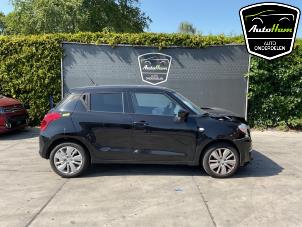 Suzuki Swift 1.2 Dual Jet 16V SHVS Épave (2021, Noir)