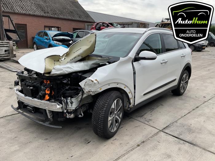 Kia Niro I E-Niro 64 kWh Vehículo de desguace (2021, Blanco)