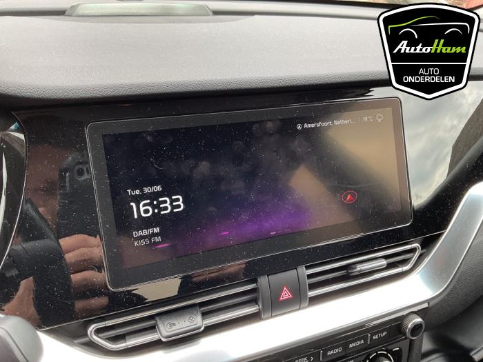 Kia Niro I E-Niro 64 kWh Vehículo de desguace (2021, Blanco)
