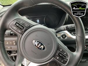 Kia Niro I E-Niro 64 kWh Vehículo de desguace (2021, Blanco)