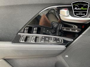 Kia Niro I E-Niro 64 kWh Vehículo de desguace (2021, Blanco)