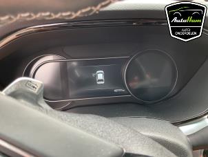 Kia Niro I E-Niro 64 kWh Vehículo de desguace (2021, Blanco)