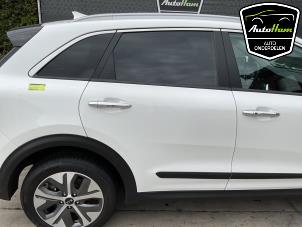 Kia Niro I E-Niro 64 kWh Vehículo de desguace (2021, Blanco)