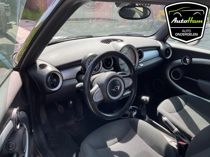 Mini Mini 1.6 16V Cooper Vehículo de desguace (2009, Negro)