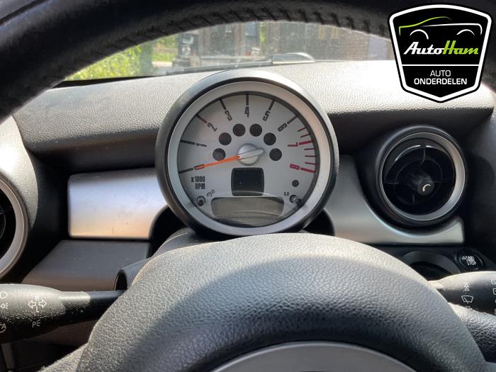 Mini Mini 1.6 16V Cooper Vehículo de desguace (2009, Negro)