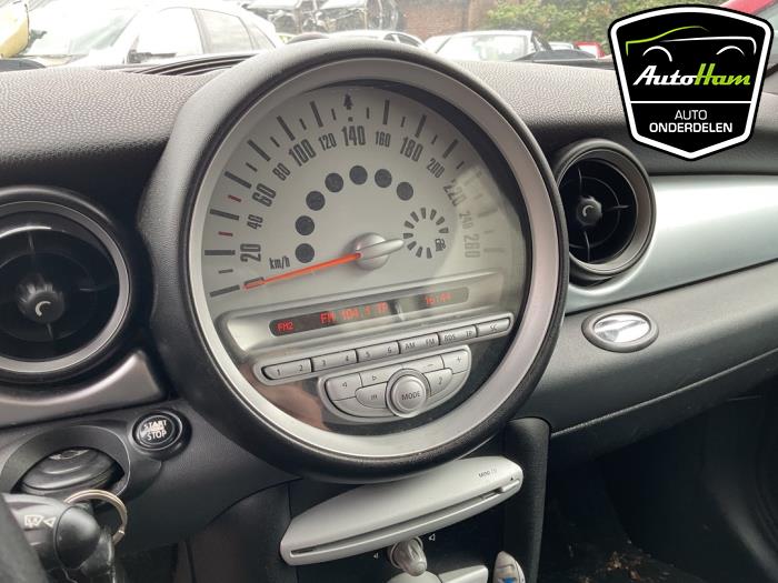 Mini Mini 1.6 16V Cooper Vehículo de desguace (2009, Negro)