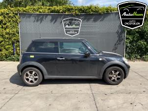 Mini Mini 1.6 16V Cooper Vehículo de desguace (2009, Negro)