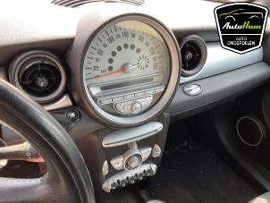 Mini Mini 1.6 16V Cooper Vehículo de desguace (2009, Negro)