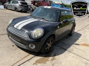 Mini Mini 1.6 16V Cooper Vehículo de desguace (2009, Negro)