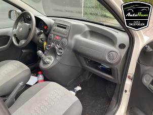 Fiat Panda 1.2, Classic Vehículo de desguace (2012, Blanco)