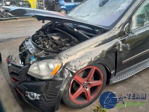 Mercedes GL 4.7 GL 450 V8 32V Samochód złomowany (2007, Czarny)