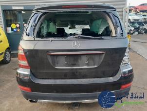 Mercedes GL 4.7 GL 450 V8 32V Samochód złomowany (2007, Czarny)